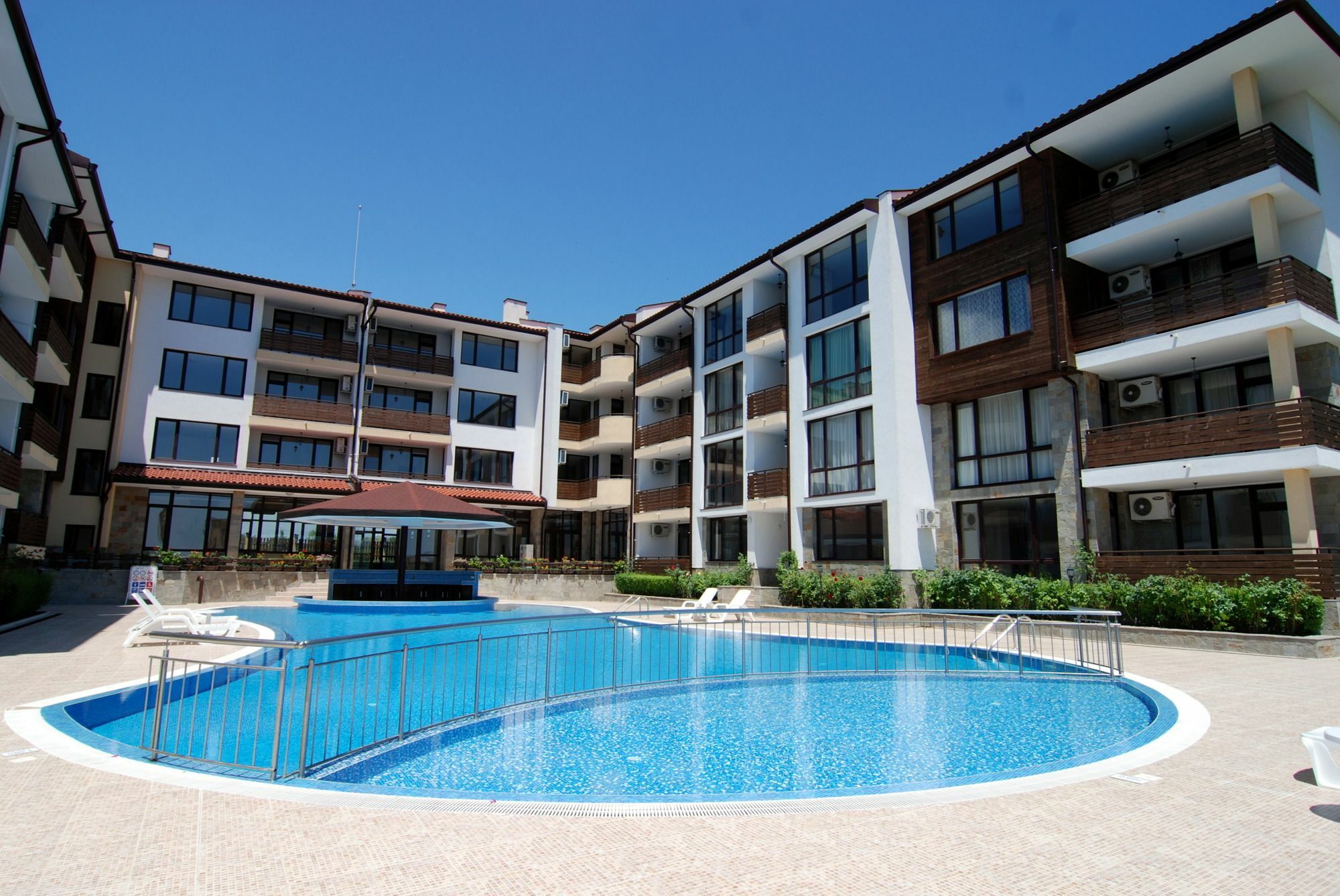 Baratero Mar Nero Apartments 라브다 외부 사진